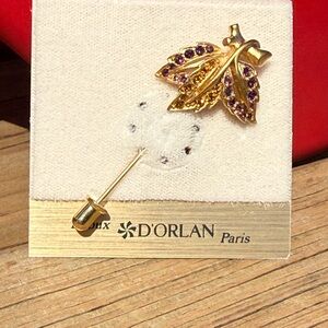 NWT D'Orlan Vintage Gold and Purple Leaf Swarovski Crystal 22k Gold Brooch